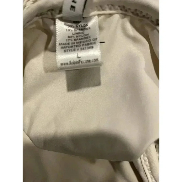 NEW Robin Piccone Pua Cream Crochet Triangle High Waisted Bikini Size Large - Picture 16 of 16